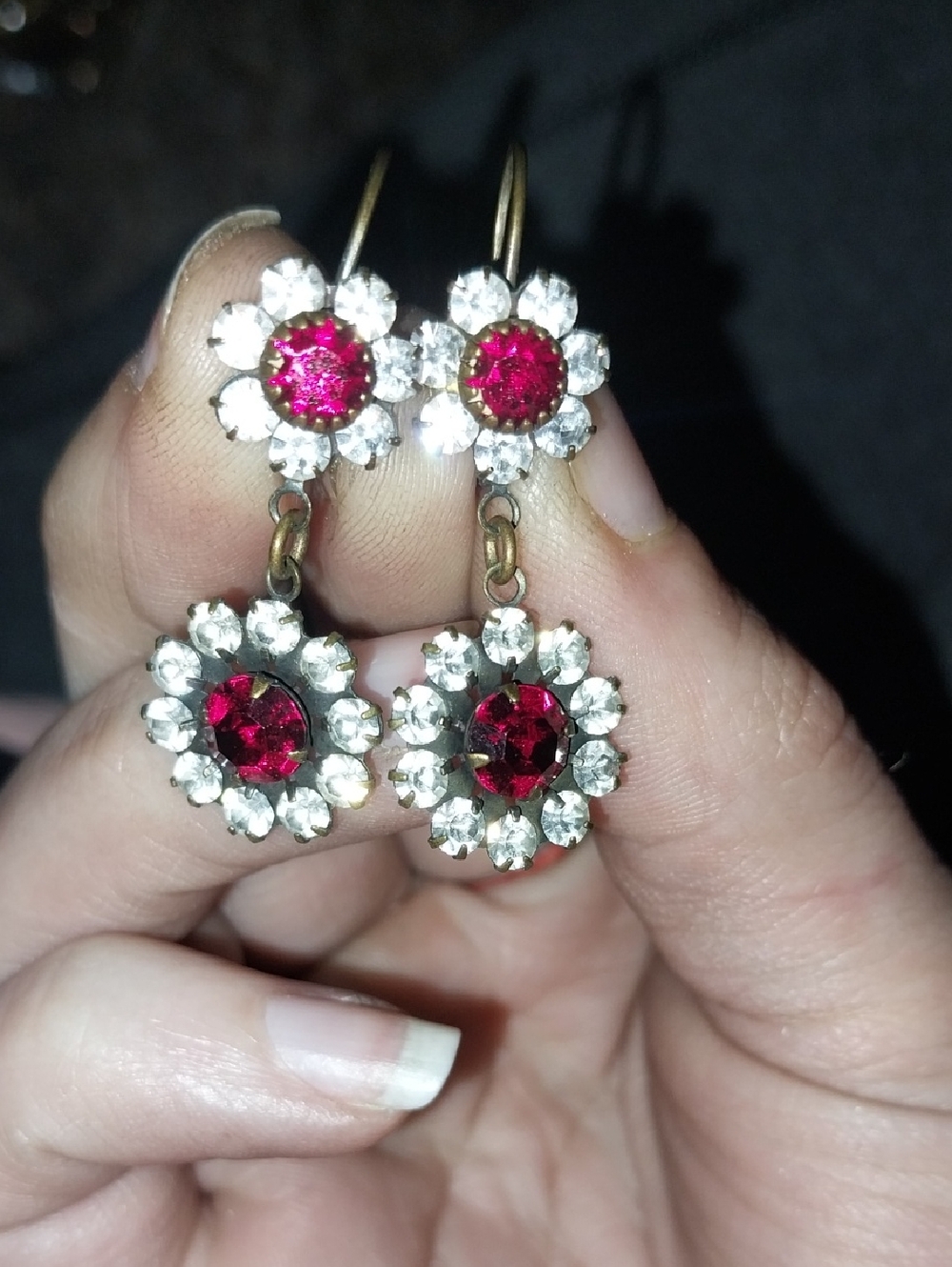 Vintage-Inspired Red Crystal Flower Drop Earrings - Unbranded